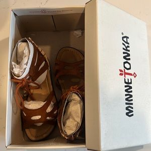Minnetonka Meri Sandals, Toddler girl Size 11
